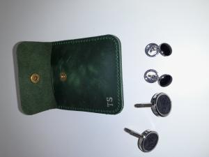 CS237/2024 GREEN LEATHER CASE CONTAINING RING AND CUFFLINKS